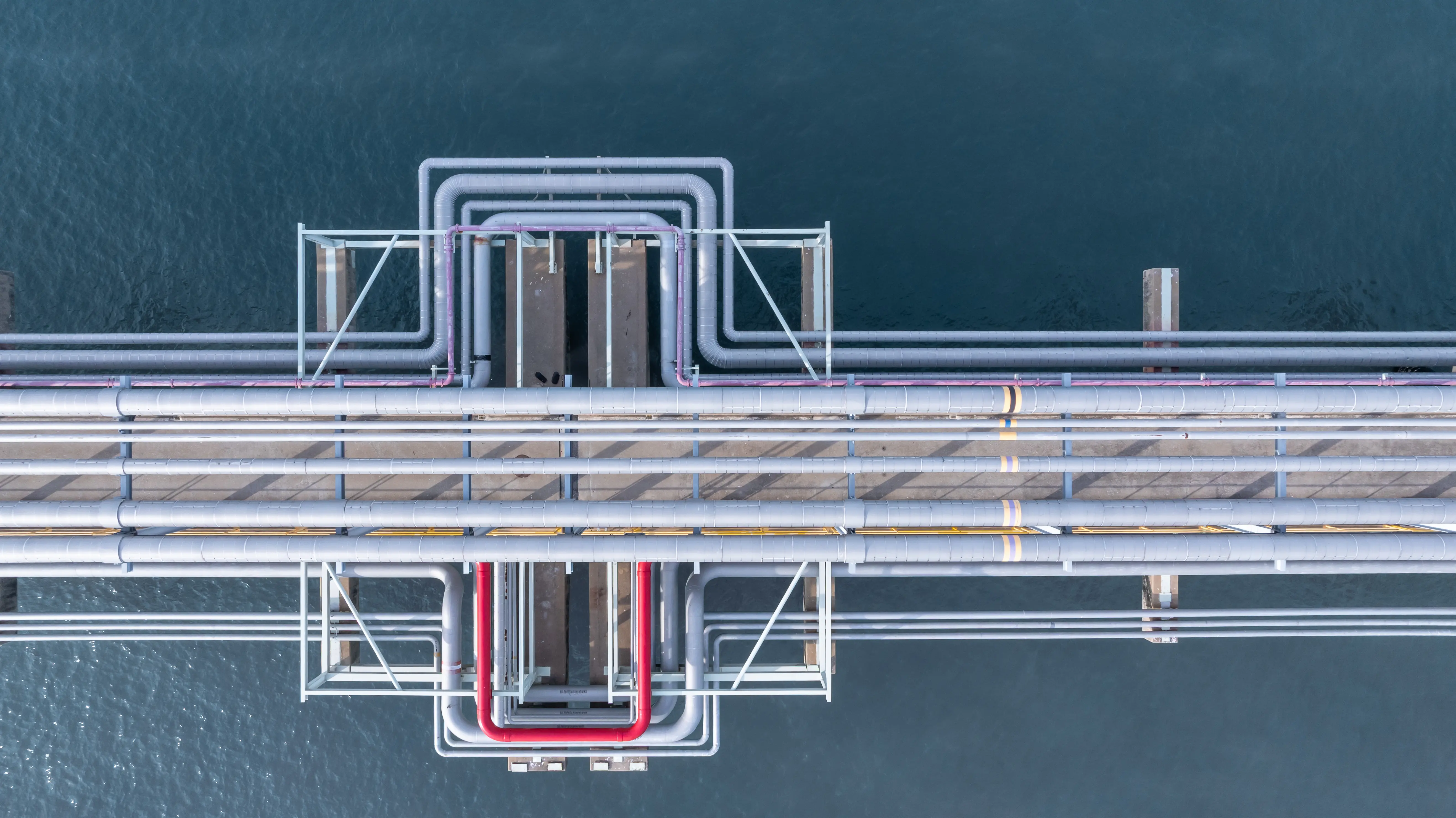 Pipelines de IA: Cómo Construí Sistemas Que Trabajan Mientras Yo Duermo